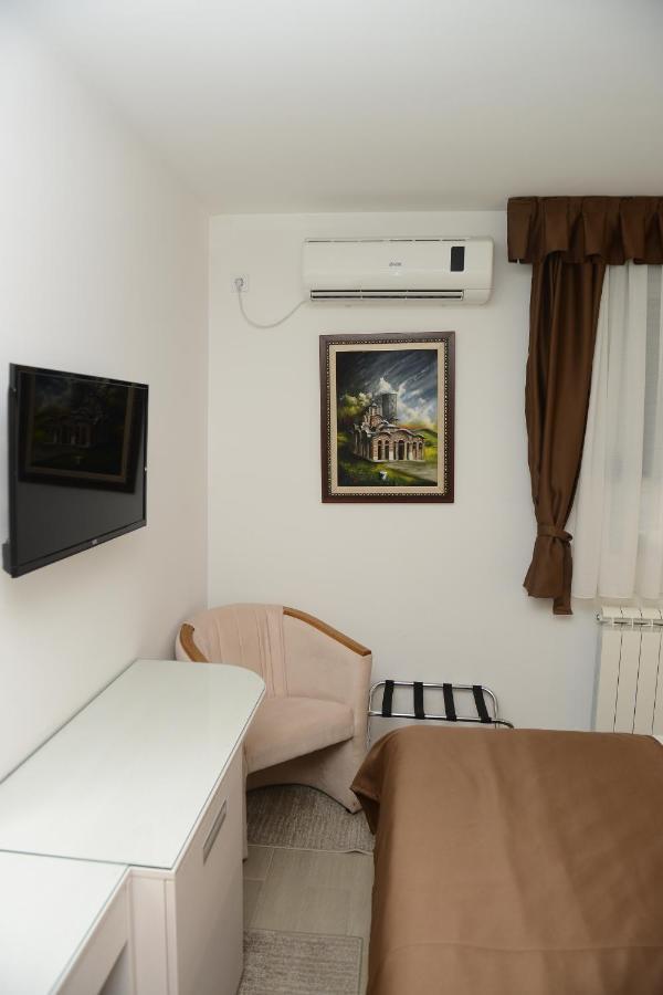 Hotel Sunce Kraljevo Exteriör bild